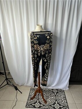 Boston Proper Black & Gold Baroque Print Pull-On Stretch Pants
